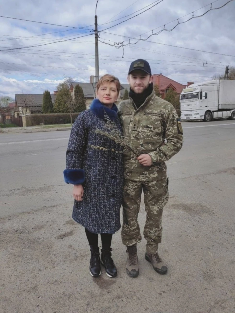 Її серце болить за сина - і б’ється за людей: історія мами загиблого воїна Лариси СТЕФАНИШИН