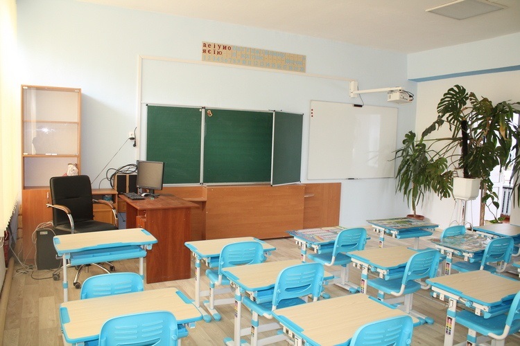 З бюджету громади у дві міські школи купили проектори та мультимедійні дошки на 46 000 гривень