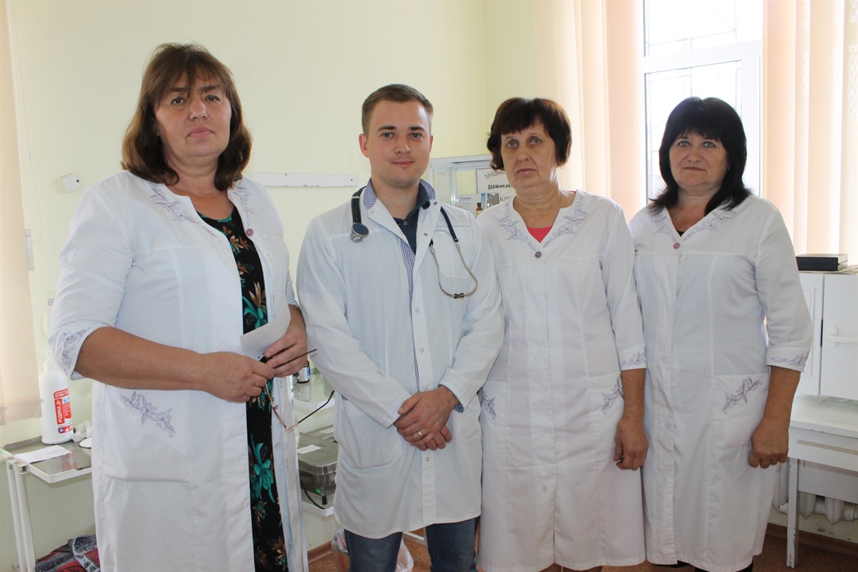 Сергій Ігорович із колегами: Іриною Слівінською, Оленою Пінчук та Людмилою Тилик