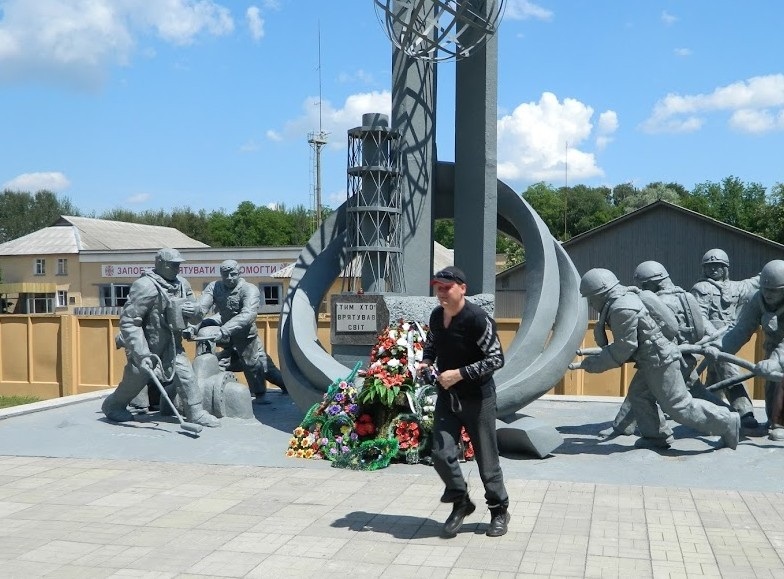 
Пам’ятник тим, хто врятував світ
