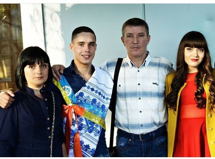 Родина Лазоренків